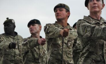 Wielka Brytania nosi się z zamiarem przywrócenia powszechnego poboru do wojska