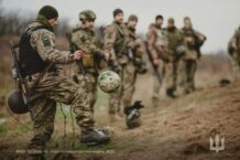 Ukraina i Rosja sugerują porozumienie. Włoski minister obrony wzywa do dyplomatycznego zakończenia wojny