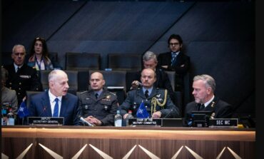 Szef komitetu wojskowego NATO apeluje o realizm: „Myśleliśmy, że jeśli zapewnimy Ukraińcom niezbędną amunicję i przeszkolenie, wygrają”