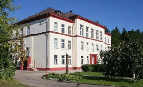 Budynek Szkoły Podstawowej w Kolonii Wileńskiej, powstałej w 1915 roku na fali odrodzenia polskiego szkolnictwa Fot. macierzszkolna.lt