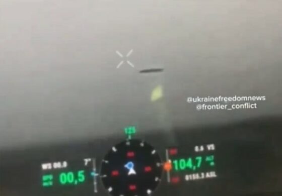 Niezidentyfikowany obiekt w kształcie dysku na linii frontu (WIDEO)