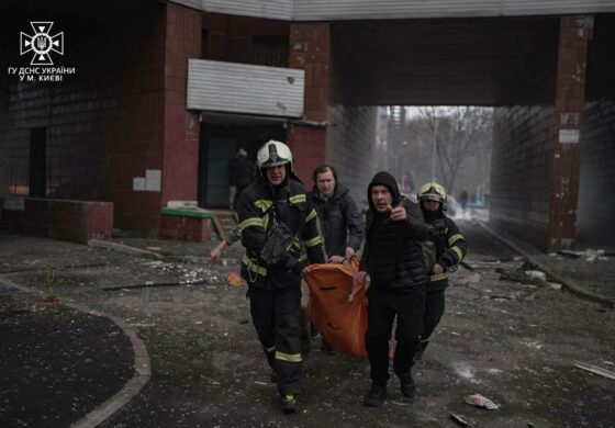 Potężny atak wroga na Ukrainę. Zełenski zapowiada zemstę