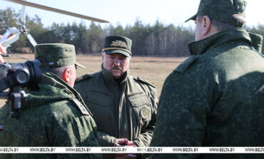 Bzdura kompletna. Łukaszenka trzyma rękę na pulsie i mówi o planach wobec Zachodu