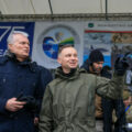Prezydent Andrzej Duda podczas wizyty w Korzeniewie, gdzie wraz z Prezydentem Litwy Gitanasem Nausėdą