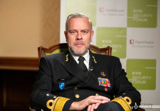 Najwyższy dowódca NATO: Sojusz jest gotowy do wojny z Rosją