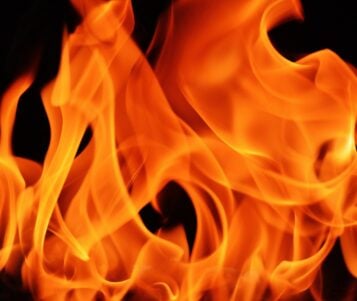 POTĘŻNE uderzenie! Rafineria i magazyn dronów w ogniu