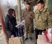 Dzieci ze szkółki niedzielnej w Grodnie piszą listy do rosyjskich żołnierzy