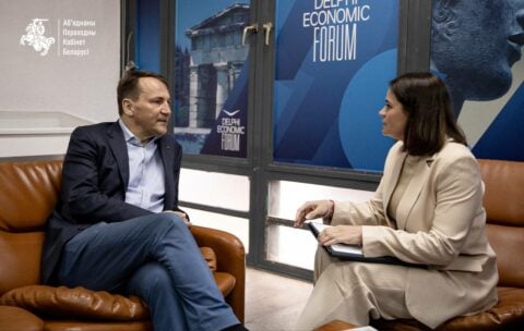 Decyzja zapadła. Źródła dyplomatyczne potwierdziły. Rodzina już w USA!