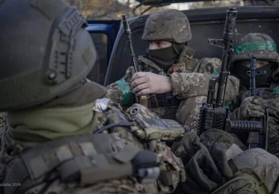 Politico: Setki tysięcy Ukraińców w wieku poborowym uciekło z kraju. Fatalne morale żołnierzy