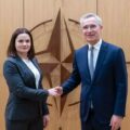 Swietłana Tichanowska z Sekretarzem Generalnym Organizacji Traktatu Północnoatlantyckiego Jensem Stoltenbergiem