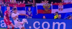 Rozpoczął się mecz Rumunia-Ukraina. UEFA zabroniła wnoszenia na stadion rosyjskich flag