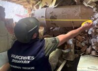 Cud! 10-letni chłopiec kontra 500-kilogramowa bomba (FOTO)