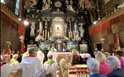 Kresowianie na Jasnej Górze. Apelują, by nie zapominać o okrucieństwie ludobójstwa na Wołyniu