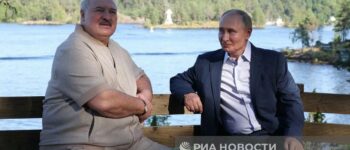 Aleksandr Łukaszenka z Władimirem Putinem na rosyjskiej wyspie Waałam. Fot: Ria Novosti