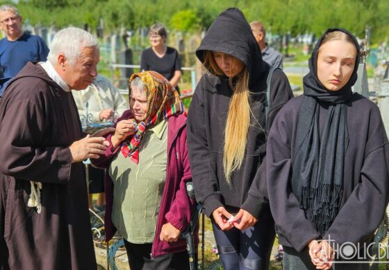 Ilu Białorusinów wierzy w Boga? Zaskakujące wyniki