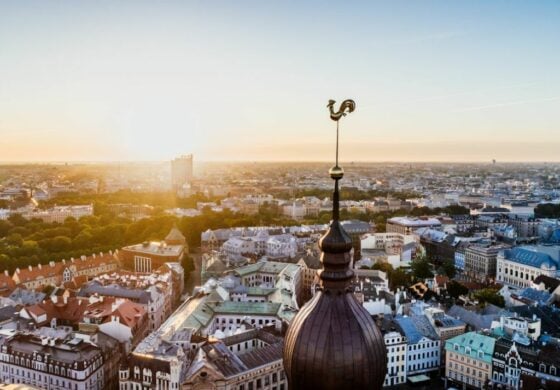 Radykalny zakaz! Urzędnikom zabroniono podróży do Rosji i Białorusi