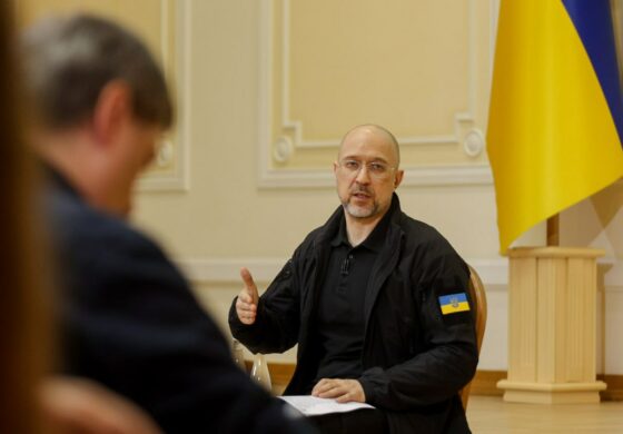 Tak się robi interesy. Miliony baryłek rosyjskiej ropy popłyną przez Ukrainę