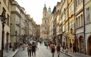 W Czechach narasta społeczne znużenie ukraińskimi uchodźcami