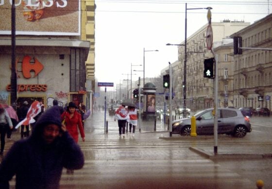 Ten sondaż Cię zaskoczy. Komu nie ufają Polacy