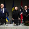 Premier Norwegii Jonas Gahr Støre, prezydent Zełenski i premier Szwecji Ulf Kristersson