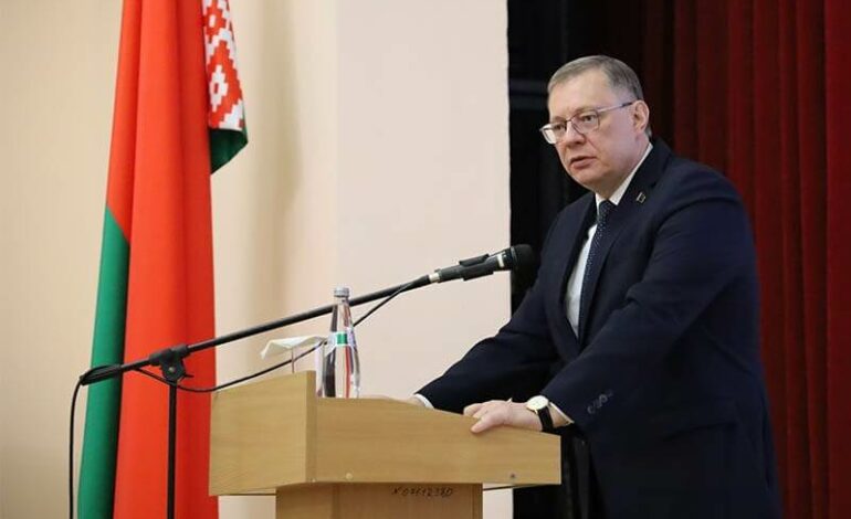 Spalił wioskę na Białorusi. Ukrainiec „stanie” przed sądem w Mińsku jako wróg ludu
