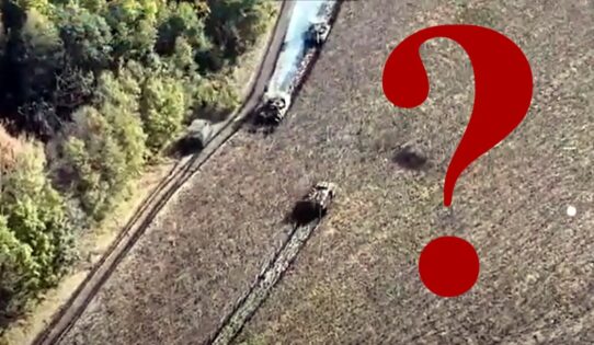 Najdziwniejsze starcie wojny! Czołgi walą w nich z 15 metrów, a oni… (WIDEO)