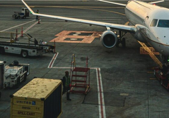 „Lwów jest znacznie bezpieczniejszy niż Tel Awiw”. Ukraina wznawia loty ze swoich lotnisk