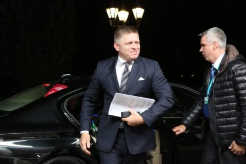 Fico o blokowaniu pomocy dla Ukrainy: jeżeli Orban przegra, przejmiemy pałeczkę