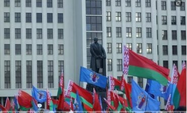 „Żadnego pomnika Lenina nie zburzyliśmy, wszystkie ocalały!” Mińsk świętuje 107. rocznicę rewolucji październikowej (FOTO)