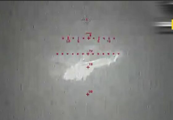 Nie miały szans. Morskie drony urządziły polowanie na samoloty wroga (WIDEO)