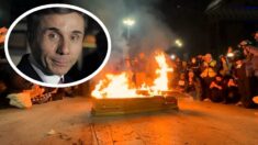 Spalili go w trumnie przed parlamentem! (WIDEO) Spalili go w trumnie przed parlamentem! (WIDEO)