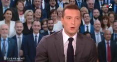 Le Monde: Francuska skrajna prawica odrzuca prorosyjskość Le Pen