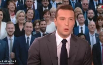 Le Monde: Francuska skrajna prawica odrzuca prorosyjskość Le Pen