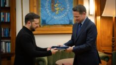 Zełenski zganił kandydata na prezydenta Nawrockiego. Trzaskowskiego odznaczył medalem!