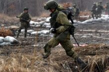 Sprawdzać nogami! Koreańczycy dostali nowy rozkaz: służą jako “chodzące wykrywacze min”