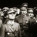 Marko Bezruczko (drugi z lewej)/. Fot: Domena Publiczna
