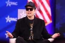 Musk: Gdybym to zrobił, załamałaby się cała linia frontu