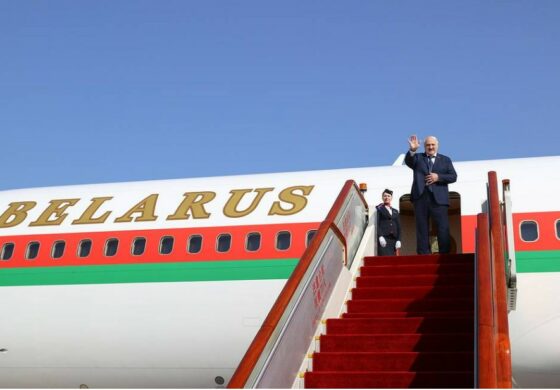 Samolot wysłannika Trumpa ląduje w Moskwie. Jest tam też Łukaszenka