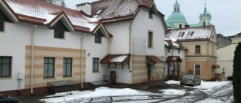 To się dzieje naprawdę! Rosjanie zajmują polską szkołę w Grodnie