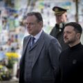 Premier Belgii Bart De Wever i prezydent Ukrainy Wołodymyr Zełenski