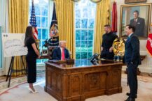 Co z tymi sankcjami? Sekretarz stanu USA wyjaśnia, dlaczego Trump jeszcze nie ukarał Rosji