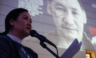 „Żyjemy pod rosyjską okupacją”. Przedstawiciele uciskanych narodów Rosji przeprowadzili akcję w centrum Warszawy