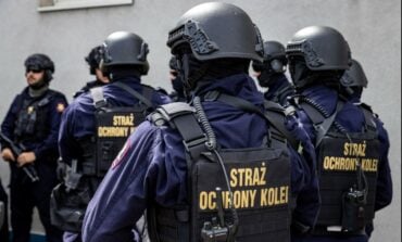 Białorusin zatrzymany z bronią w polskim pociągu