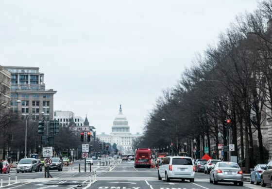 W lewo albo w prawo! Zachód stawia Putinowi warunek