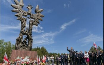 Mocne słowa Nawrockiego pod pomnikiem Rzezi Wołyńskiej na Podkarpaciu!