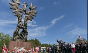 Mocne słowa Nawrockiego pod pomnikiem Rzezi Wołyńskiej na Podkarpaciu!