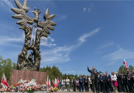 Mocne słowa Nawrockiego pod pomnikiem Rzezi Wołyńskiej na Podkarpaciu!