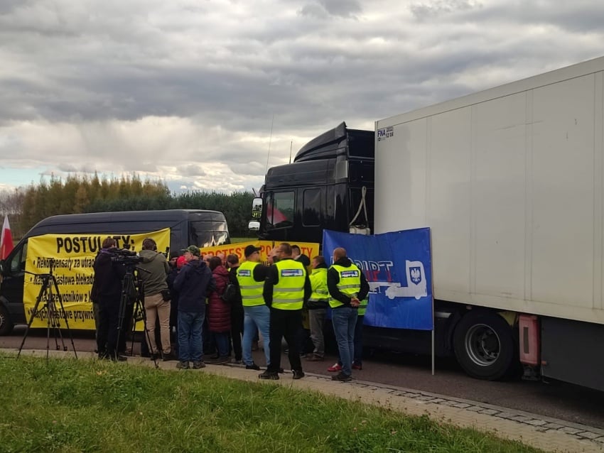 Protest polskich przewoźników na granicy z Ukrainą w listopadzie 2023 r.