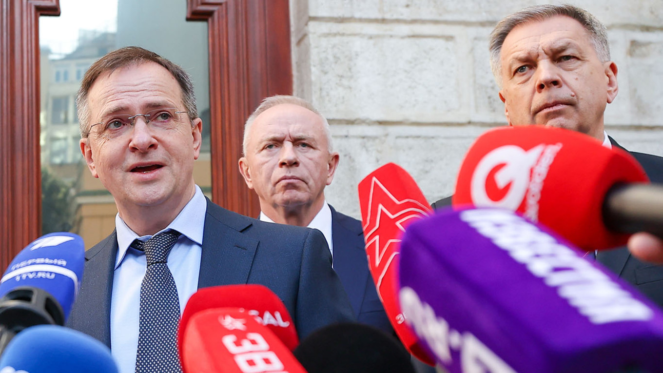 Reparacje i terytoria. Wszystkie żądania Rosji wysunięte podczas rozmów w Stambule