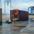 Zniszczenia po rosyjskim ataku rakietowym na port w Odessie